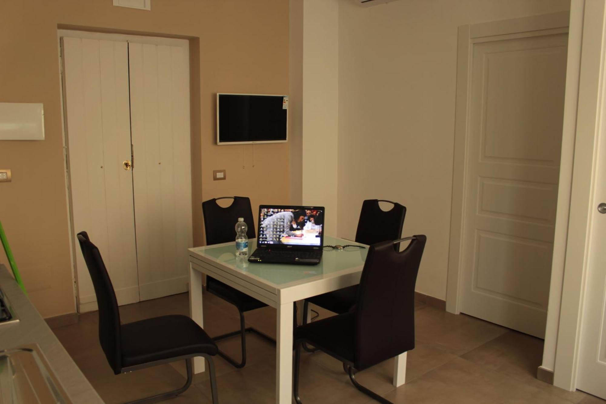 B&B 80056 แอร์โกลาโน ภายนอก รูปภาพ